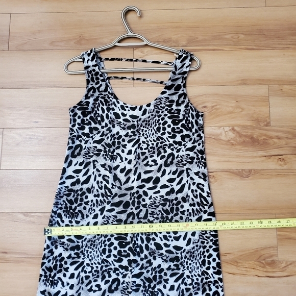 2 Dye 4 leopard dress size Small fits like a Large stretchy - Picture 8 of 9